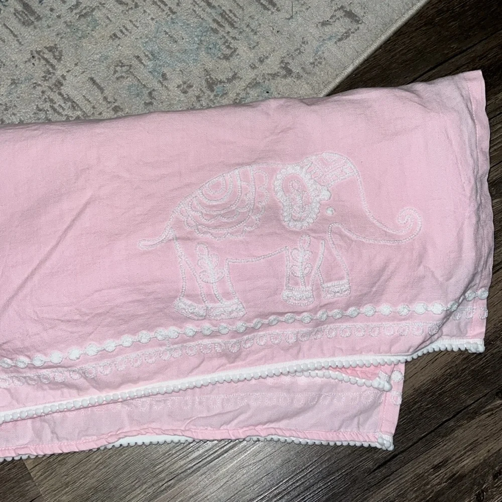 Pink Embroidered reversible comforter with dust ruffle Elephant Design
